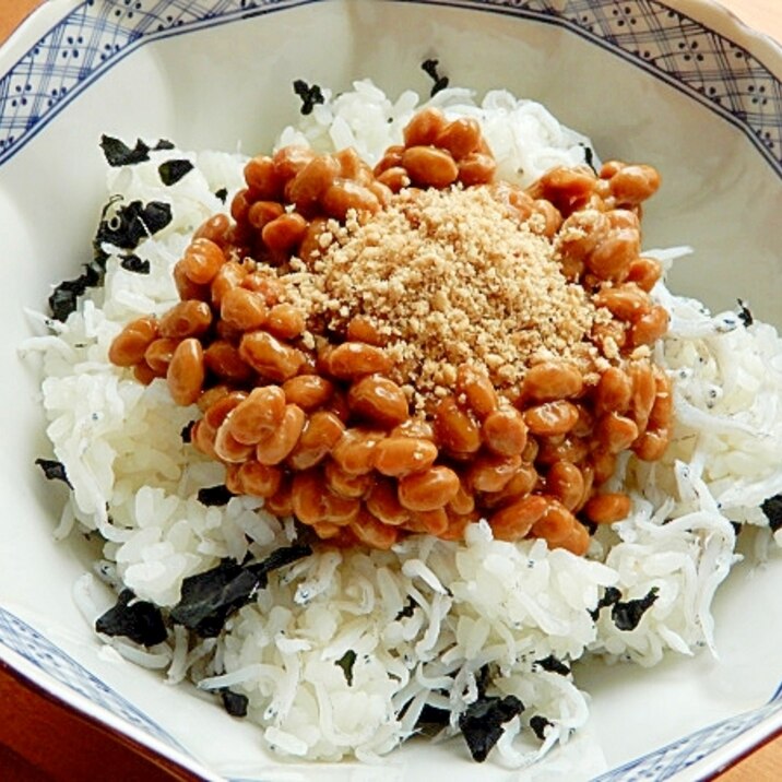 ５分！まな板なし❤しらす混ぜご飯の納豆かけ丼♪